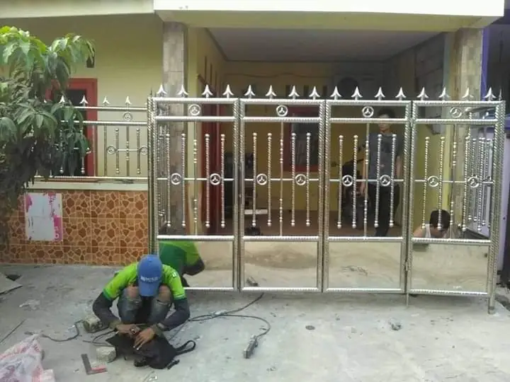 Railing Balkon Custom hasil fabrikasi Exotic Stainless